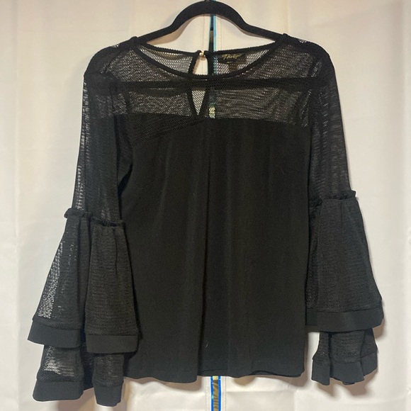 Thalia - Picture 1 of 3